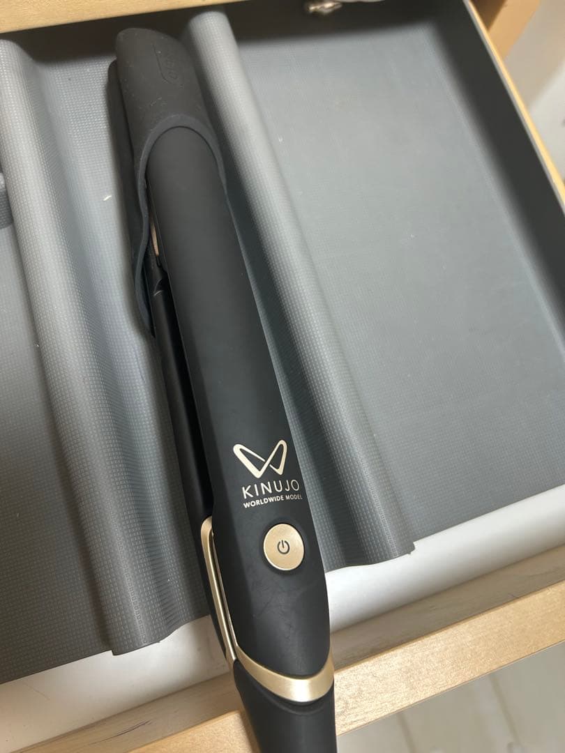 KINUJO W-worldwide modelヘアアイロン ストレートアイロン