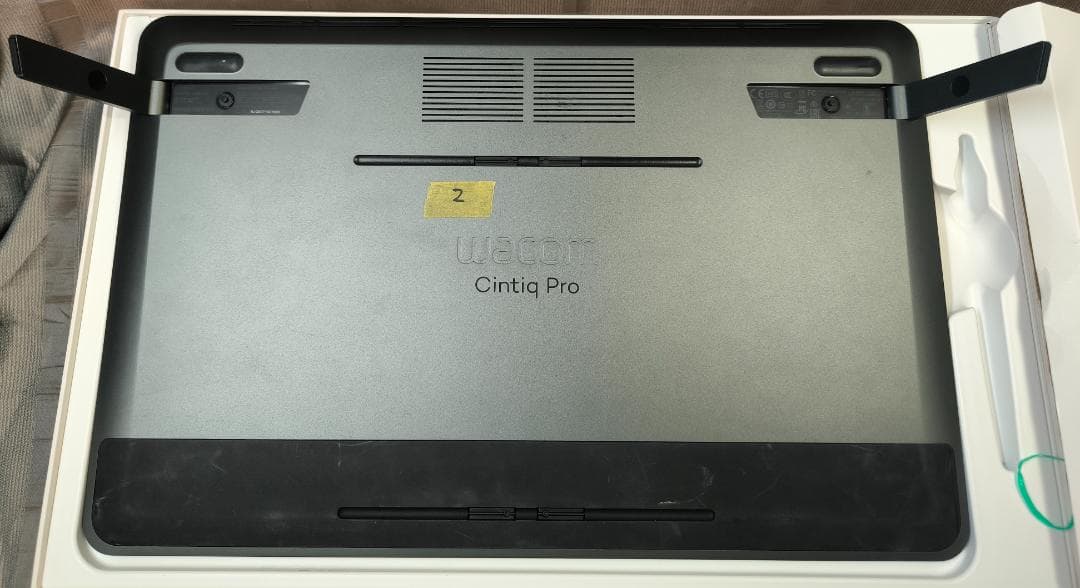 ワコム Wacom Cintiq Pro 16 DTH1620/AK0