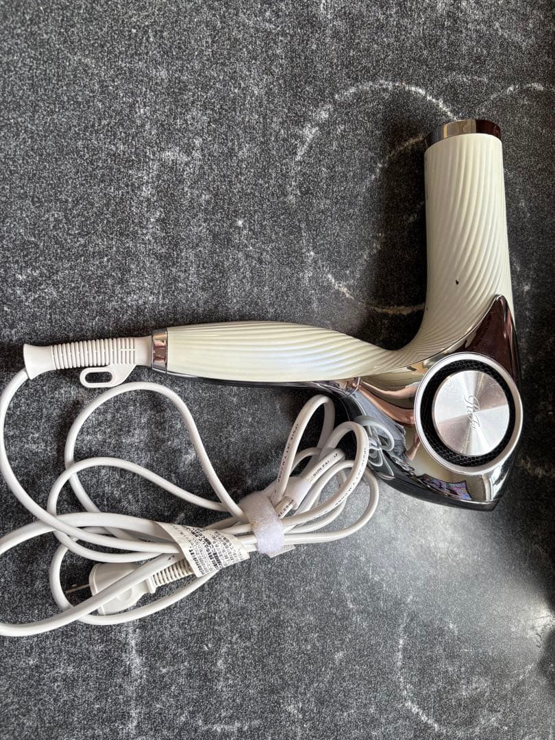 リファ　ビューテックドライヤープロ　RE-AJ02A