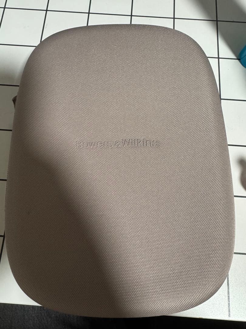 Bowers & Wilkins PX8s2ワイヤレスヘッドホン　値下げ中❗️