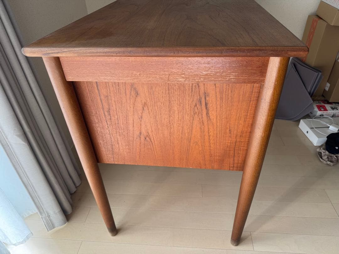 【出品7/1まで】デンマーク製　ヴィンテージ片袖デスク