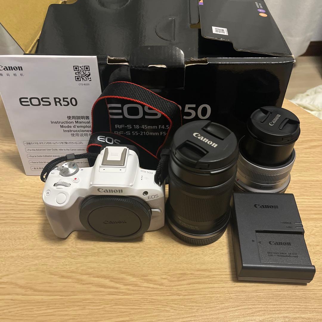 キヤノン EOS R50 ダブルズームキット ホワイト ミラーレス一眼