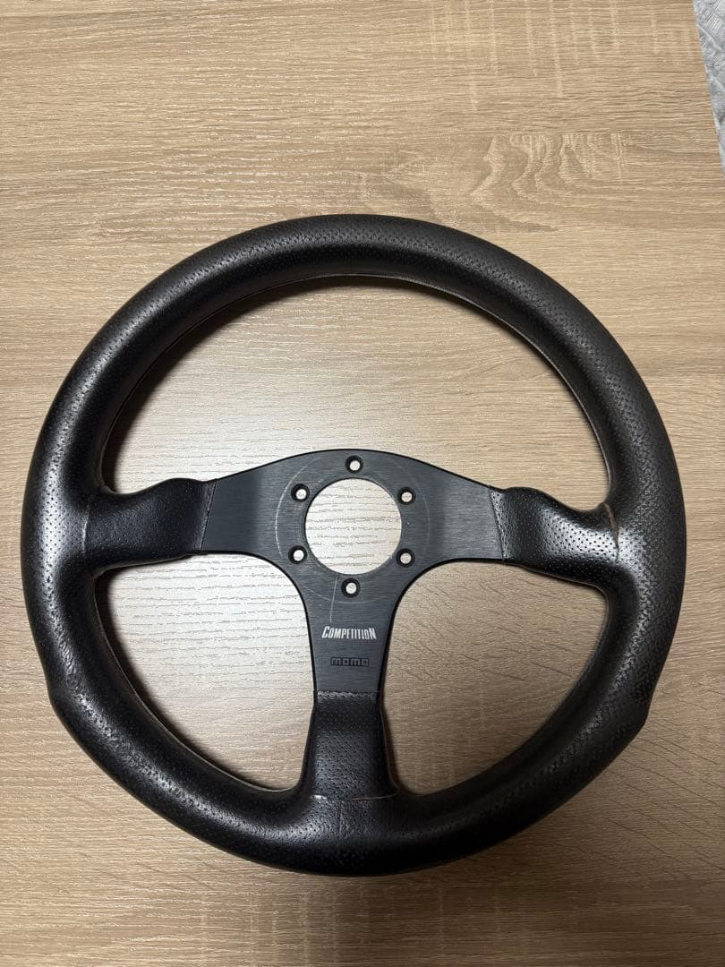 momo ステアリング レザー