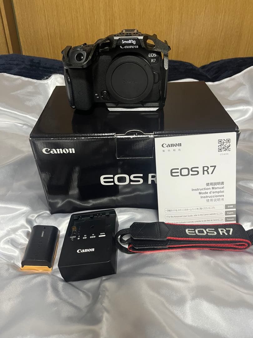 Canon EOS R7 デジタルカメラ ボディ