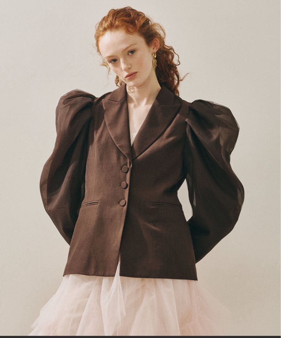 J1U by LA BELLE ETUDE パワーパフショルダージャケット