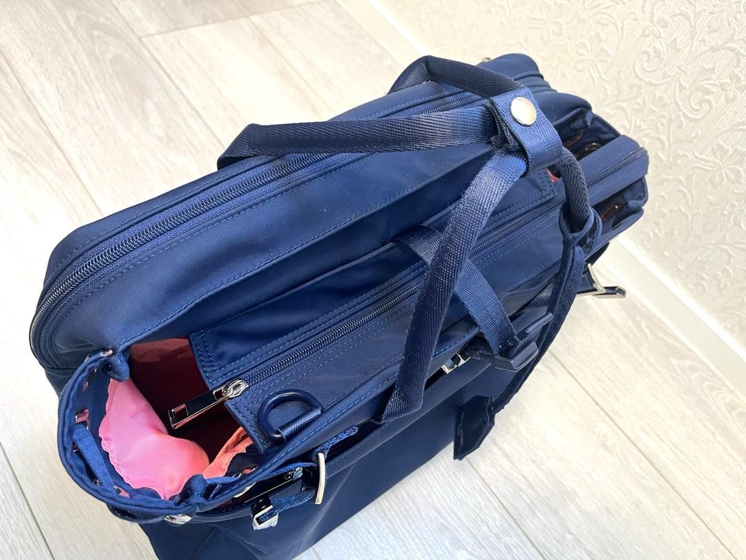 ☆美品☆セレーン　エテール　レディースビジネスバックPASSION36 ネイビー