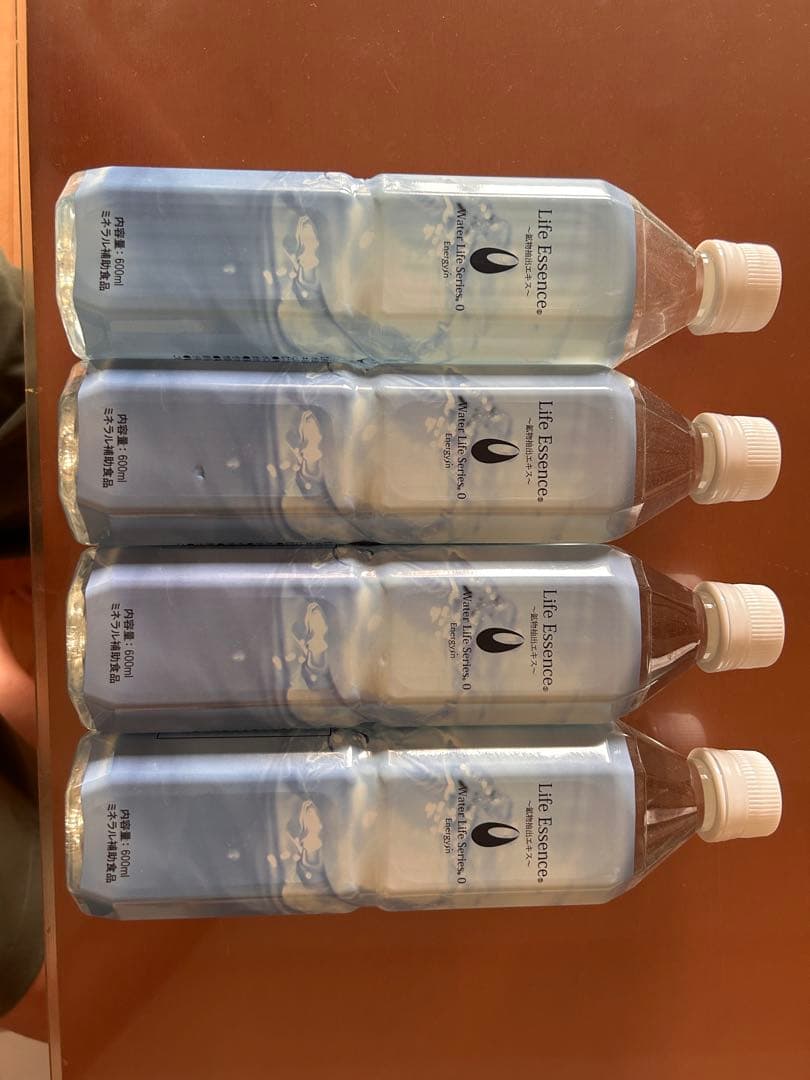 ポタポタクラブ　Life Essence ミネラルウォーター 600ml4本