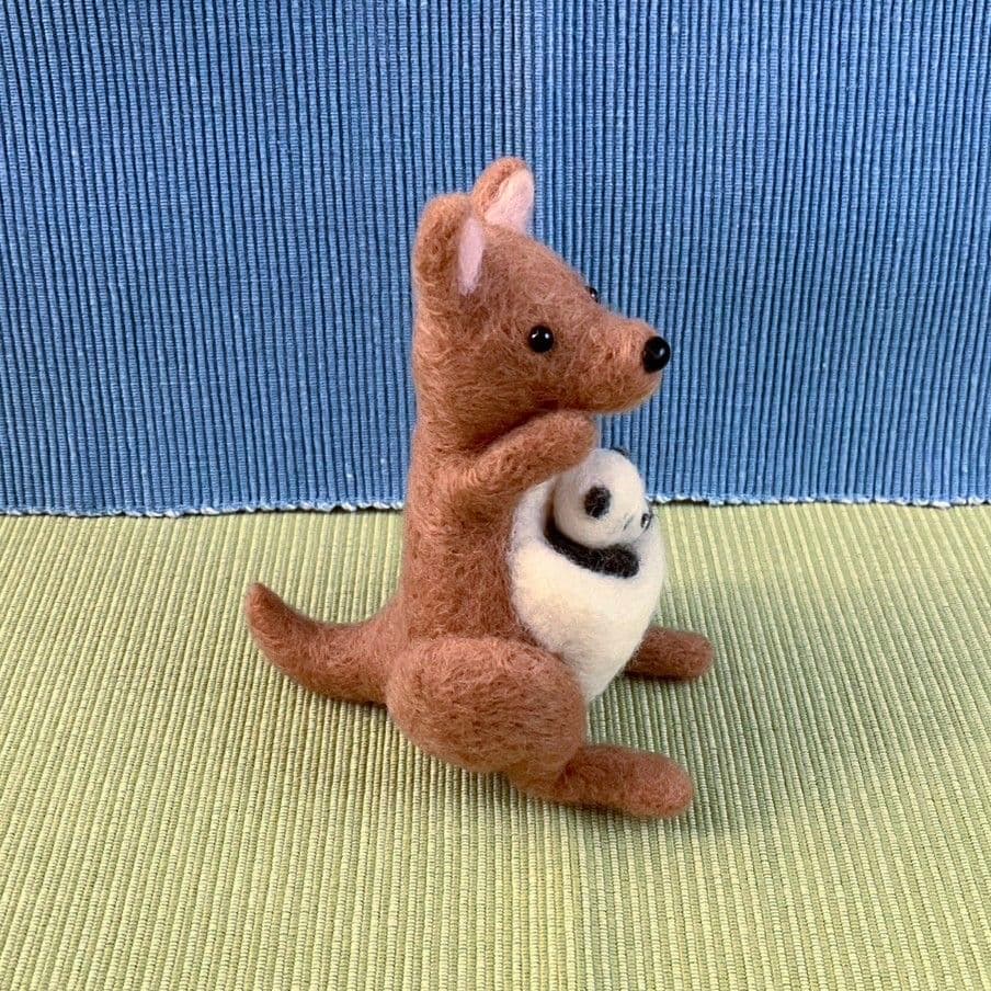 みみ 羊毛フェルト 作品 赤ちゃんパンダの冬のお散歩