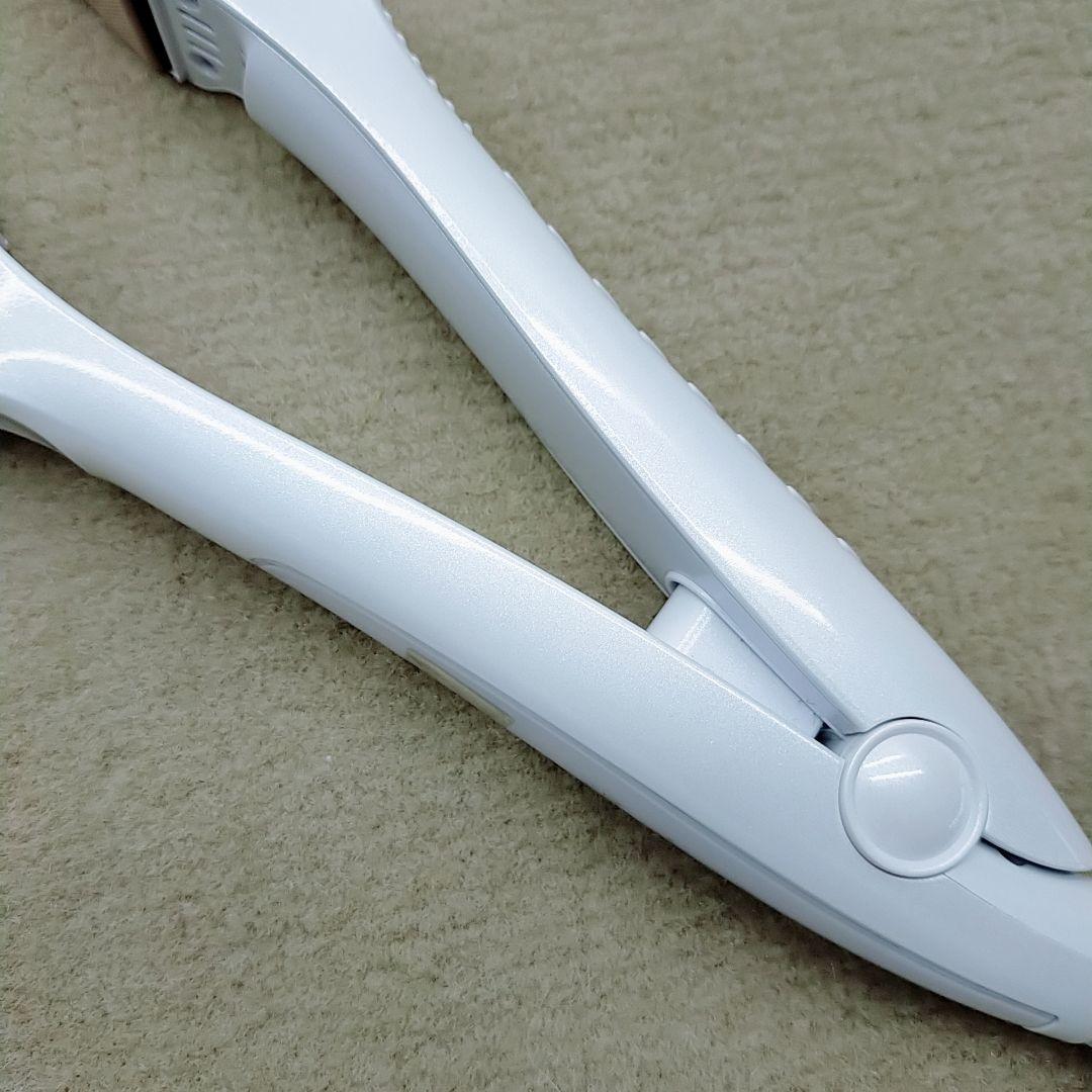 新品未使用❤KINUJO 絹女 ストレート アイロン ホワイト