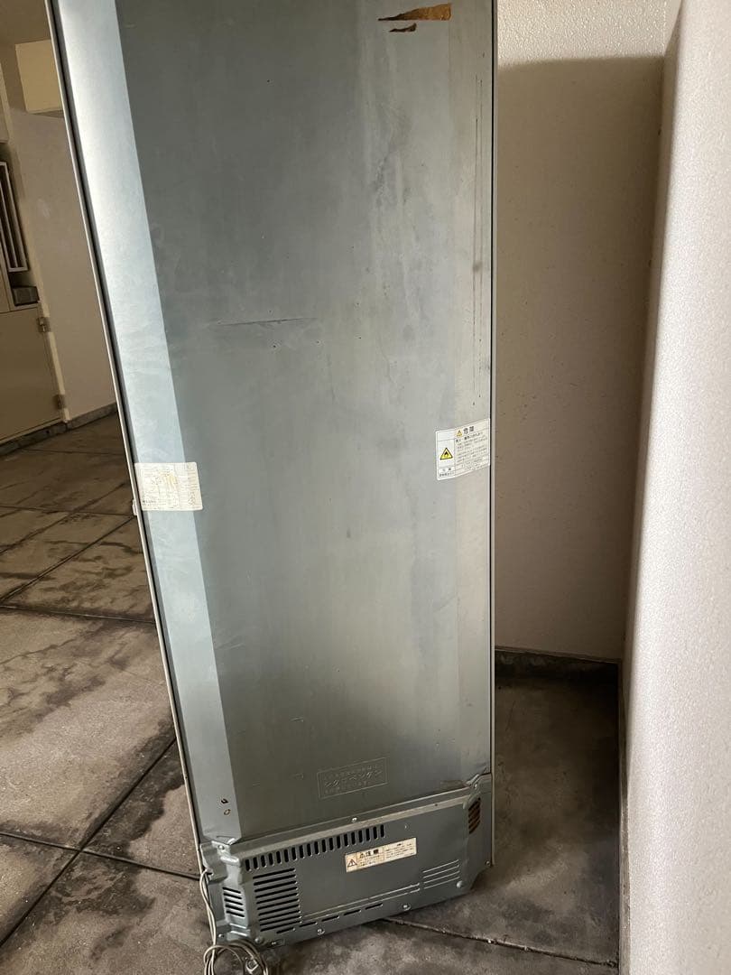 サンヨー　ボトムフリーザー シルバー冷蔵庫　355L ジャンク扱い