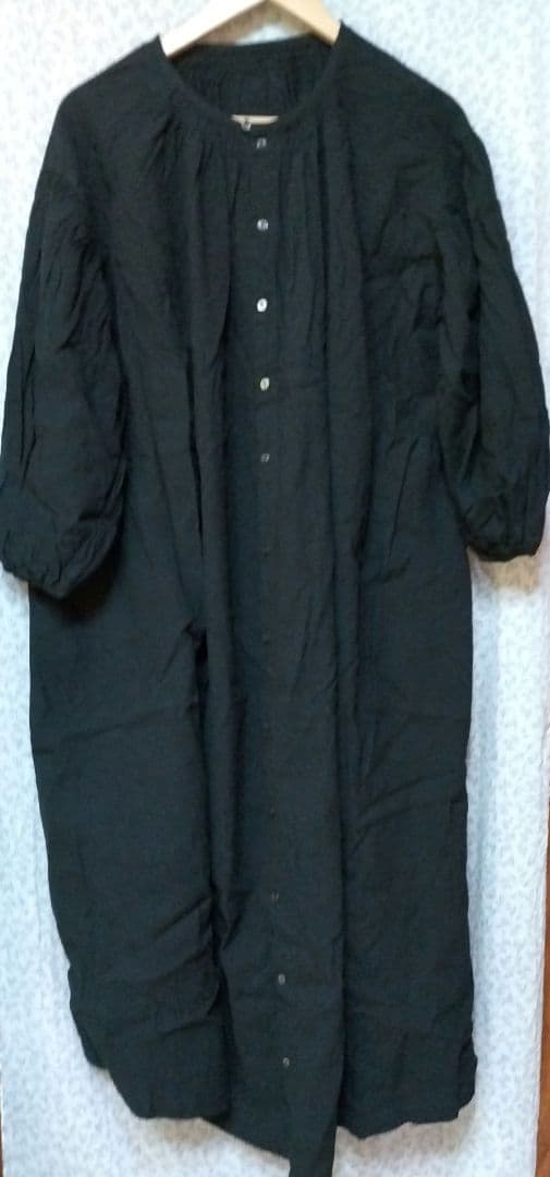 ネストローブ　リネン　長袖ワンピース