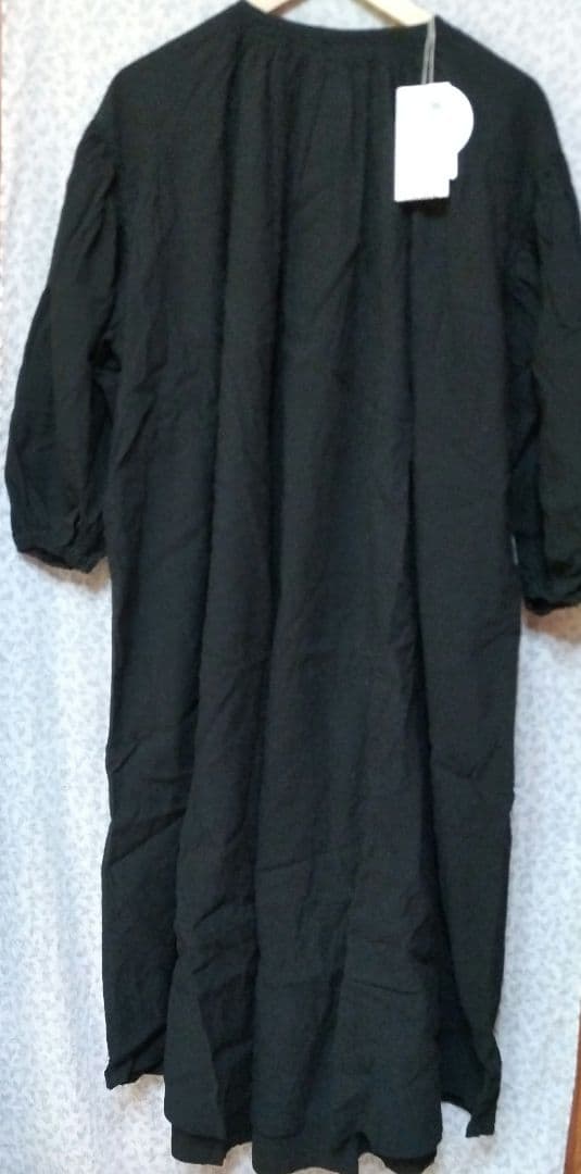 ネストローブ　リネン　長袖ワンピース