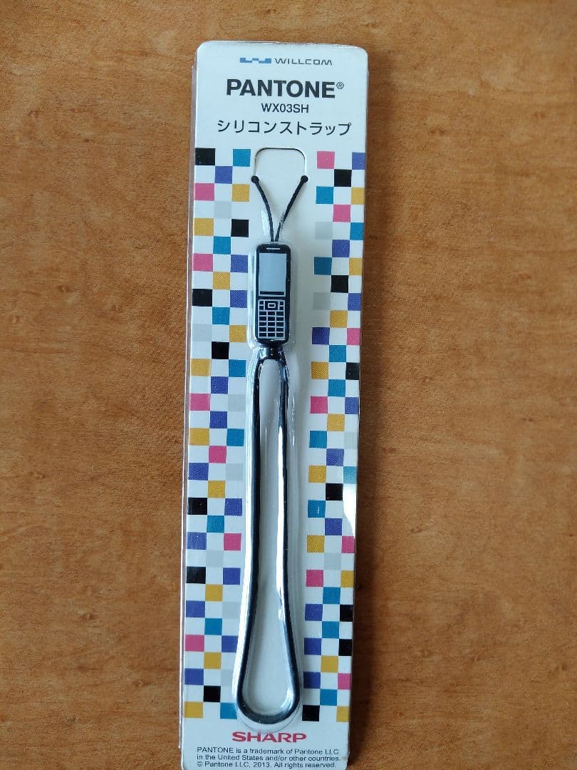 【超希少】WILLCOM   PANTONE  WX03SH シリコンストラップ