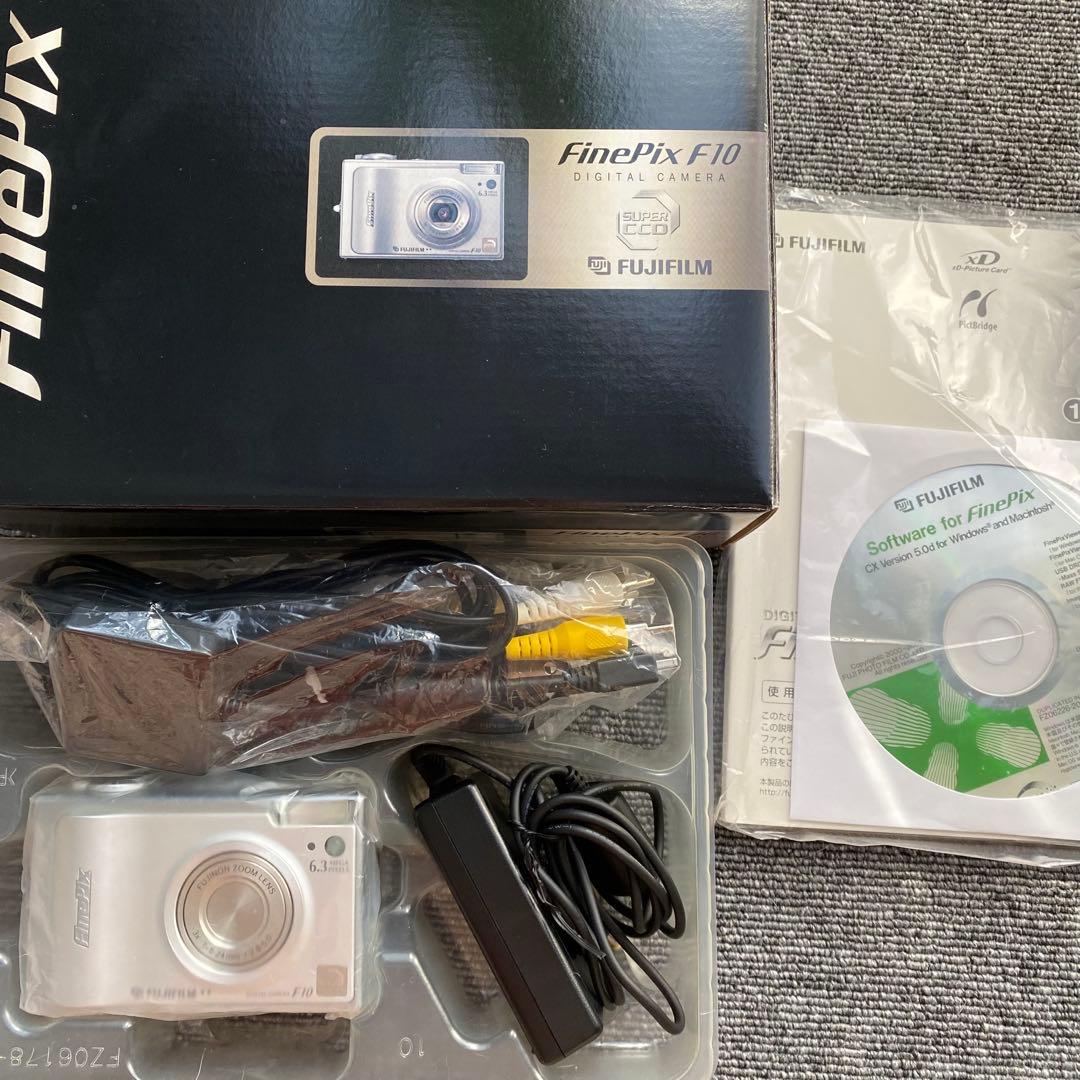 【美品】Fujifilm FinePix F10 コンパクトデジタルカメラ
