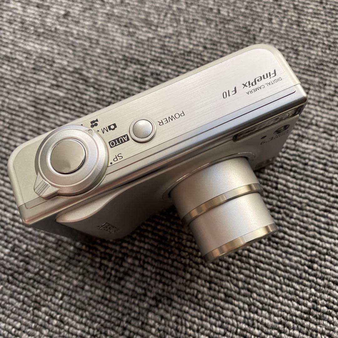 【美品】Fujifilm FinePix F10 コンパクトデジタルカメラ
