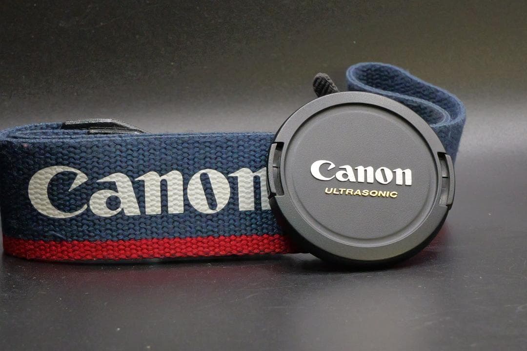 【極美品】Canon EOS Kiss5 標準レンズ　キャノン　フィルムカメラ