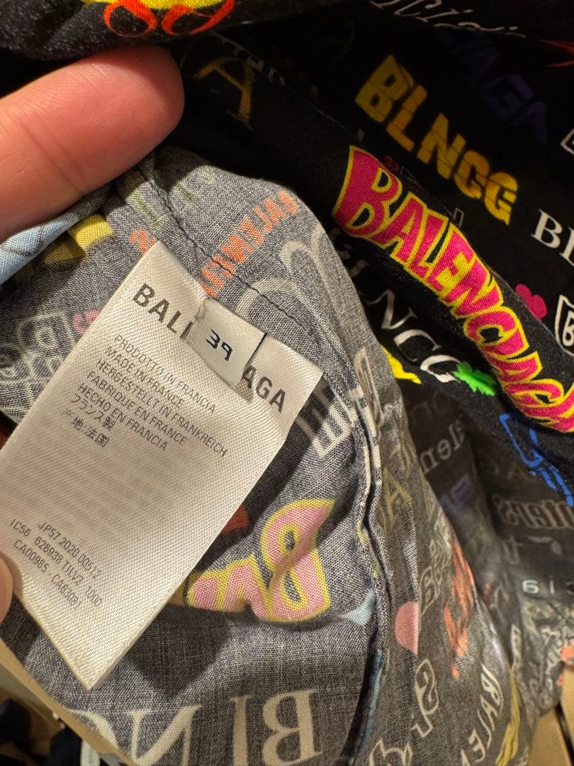 Balenciaga ロゴシャツ