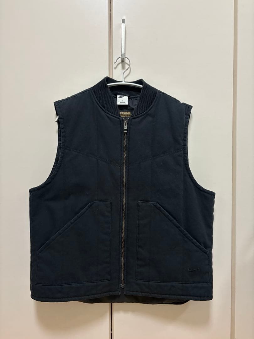 美品Nike ベスト短丈