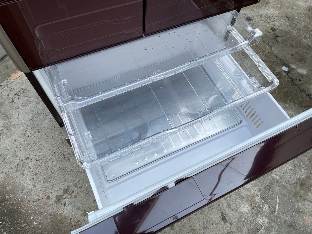 関西買取専門店　日立　565L 6ドア冷蔵庫　真空チルド　R-X5700F