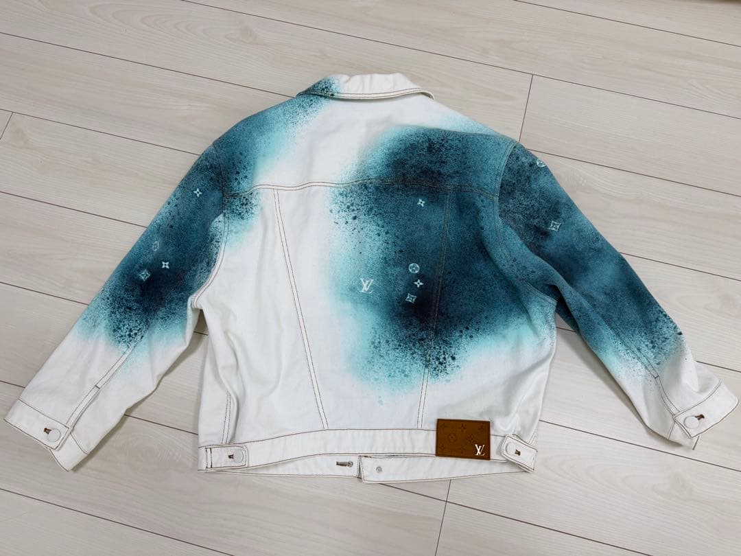 Louis Vuitton スプレージャケット　訳ありの為説明を必ずお読み下さい