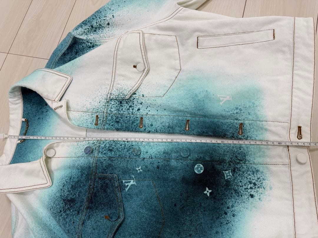 Louis Vuitton スプレージャケット　訳ありの為説明を必ずお読み下さい