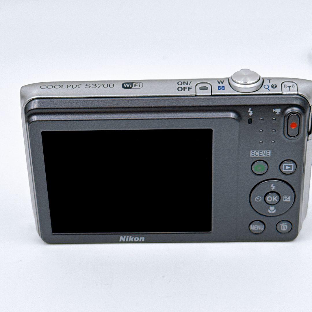 Nikon COOLPIX S3700 コンパクトデジタルカメラ　シルバー