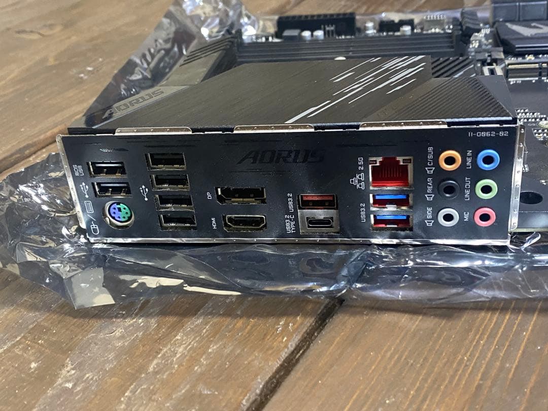 Gigabyte B560m Aorus Elite LGA1200 動作確認済