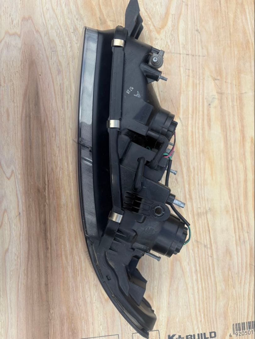 【新品未使用品】1997 NISSAN スカイライン　ECR33 左ヘッドライト