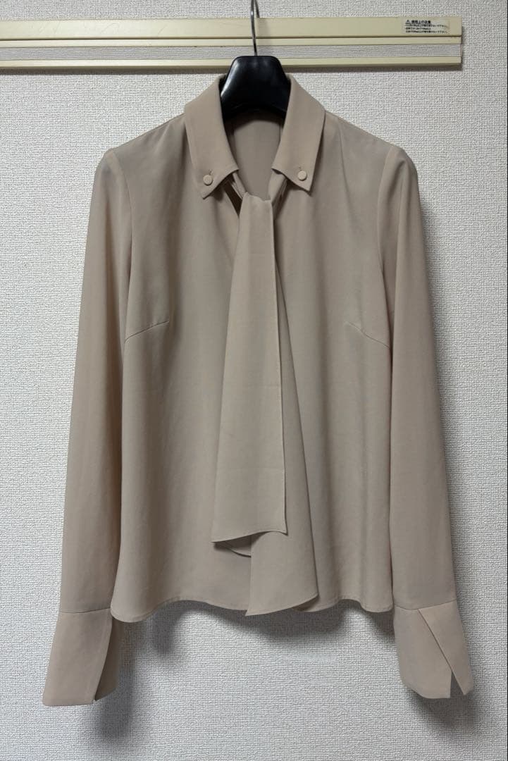 ピンキーアンドダイアン◆ボタンダウンボウタイシャツ ベージュ 38