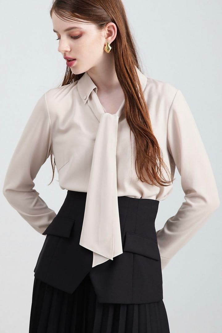 ピンキーアンドダイアン◆ボタンダウンボウタイシャツ ベージュ 38