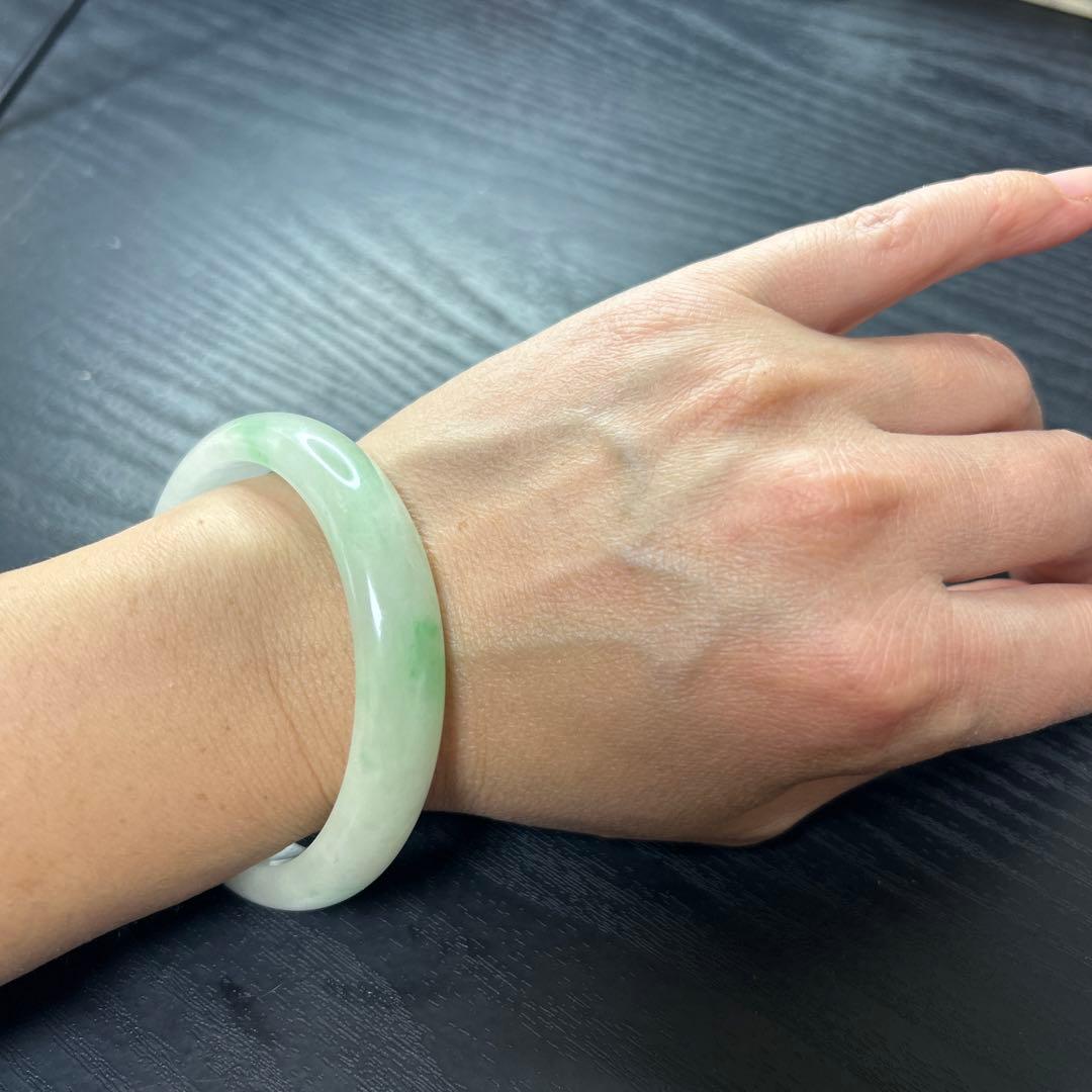 L735）天然ヒスイバングル