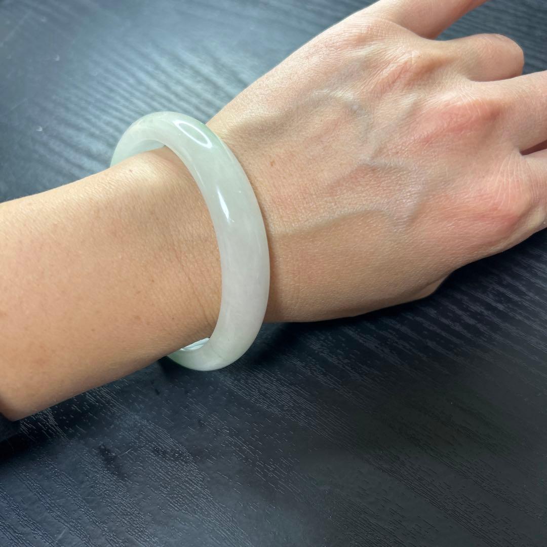 L735）天然ヒスイバングル