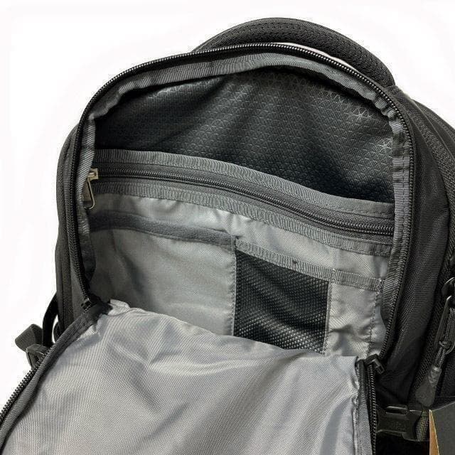 ノースフェイス RECON リュック US限定 ロゴ刺繍(OS)黒 180626