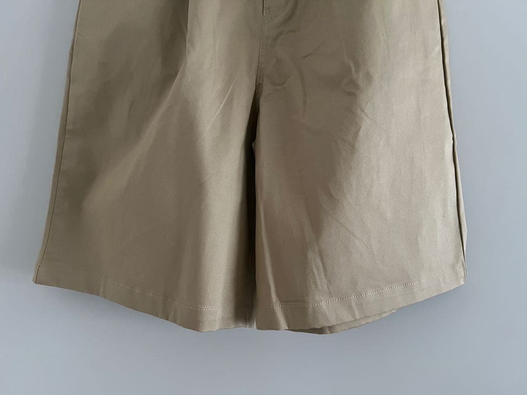 “MidiUmi”タックショートパンツ・ベージュ・未使用品
