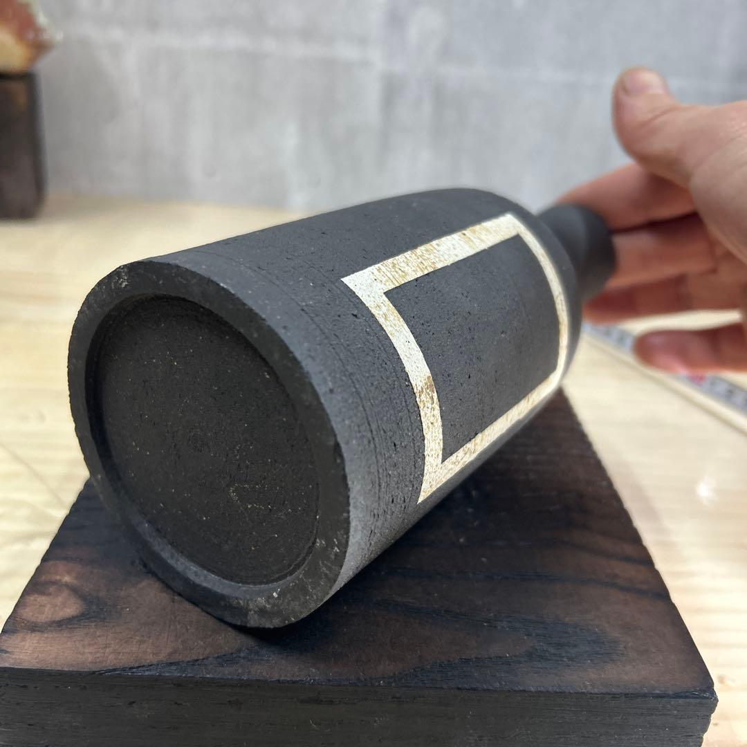 ノ*ズ様 黒い陶器の花瓶