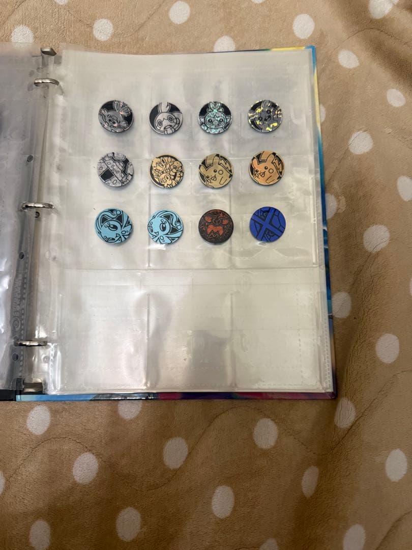 ポケモンバッジセット 約70個