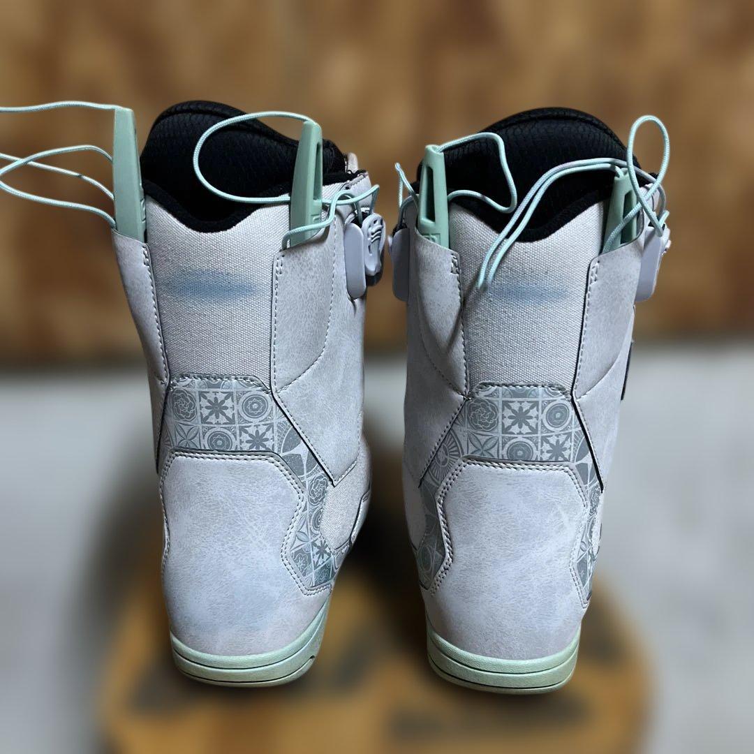 20-21 DEELUXE ID LARA LTD 24.5㎝