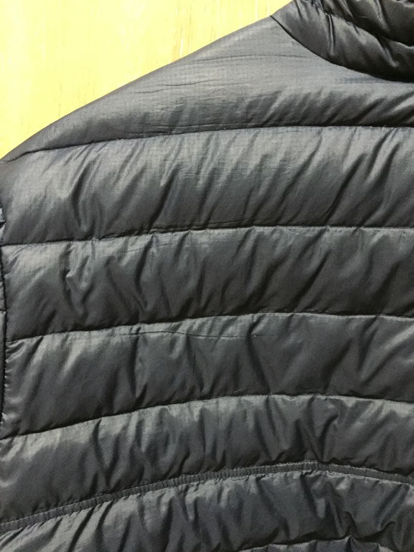 PatagoniaダウンスナップTプルオーバー　ダウンセーター