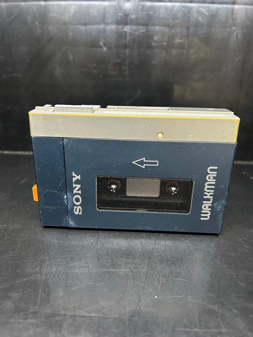 SONY TPS-L2 初代ウォークマン　不動品