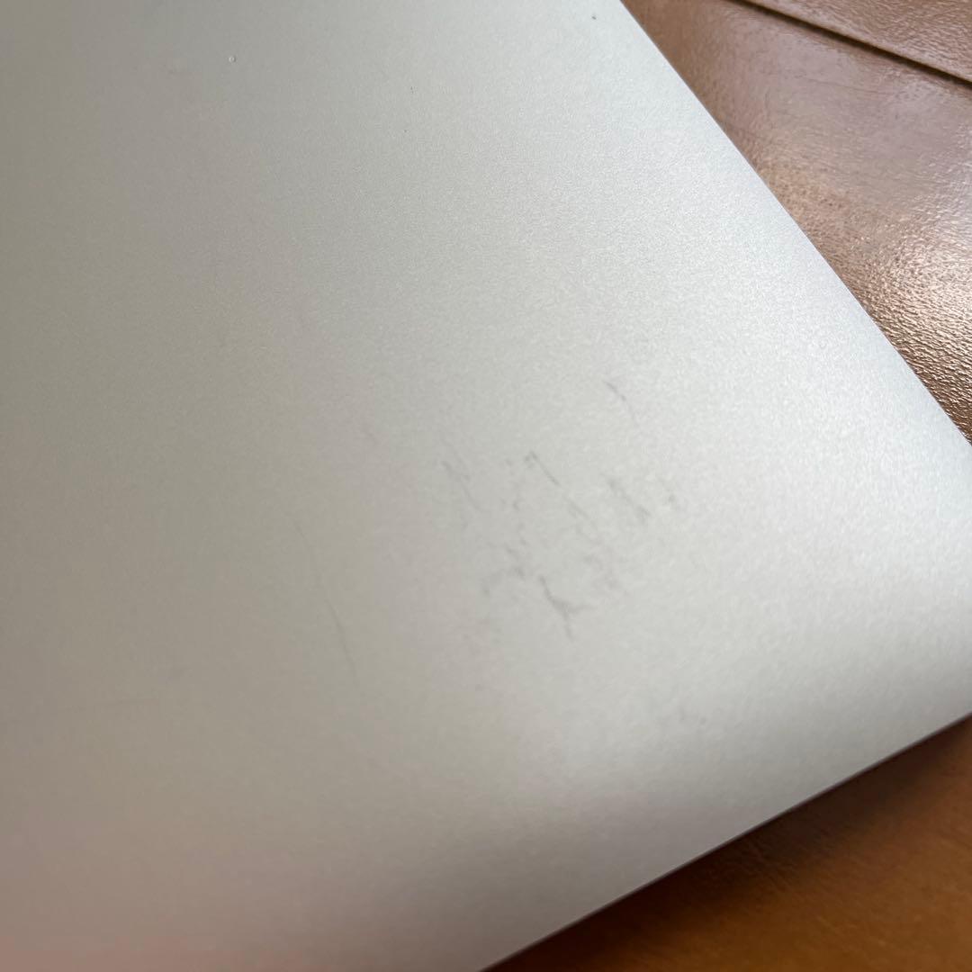 MacBook Air 2020 13インチ256GB Core i5充電43回