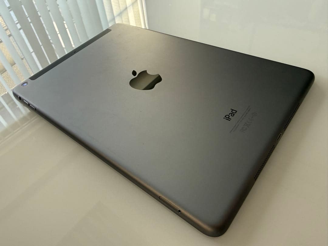 iPad本体 Apple iPad Air 64GB MD793JA/A