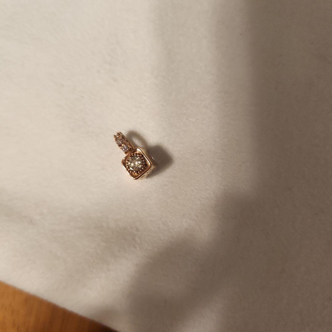 専用★festaria K18 モルガナイト・ダイヤモンド ペンダントトップ