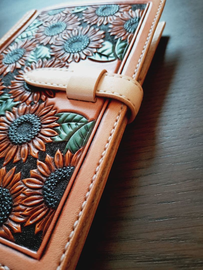 システム手帳　向日葵　バイブルサイズ　本革　カービング