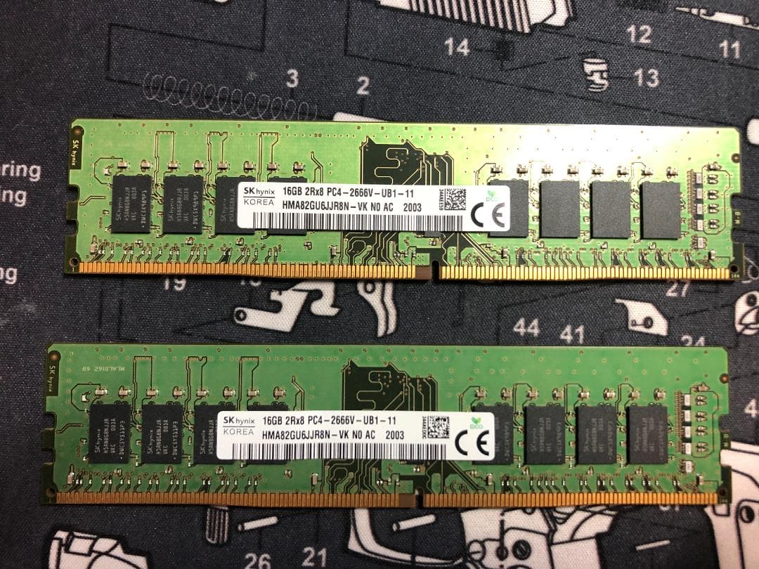 メモリ16Gx2枚組 合計32G DDR4 2666MHz hynix