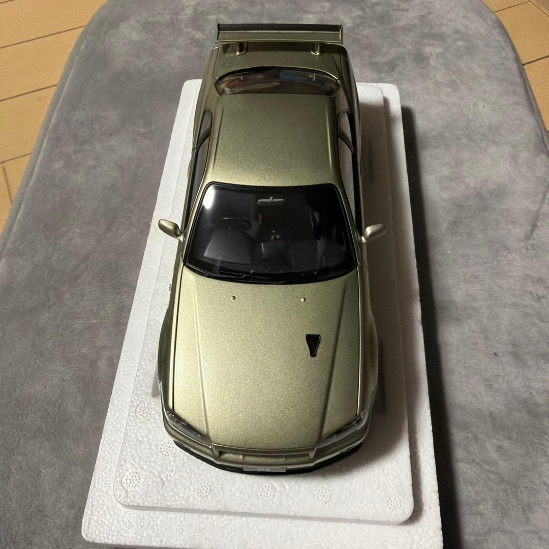 AUTOart 1/18 ニッサン スカイライン GT-R (R34)