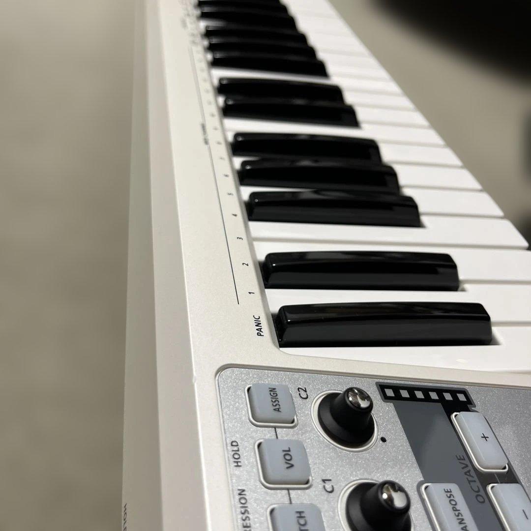 Roland A-49-WH （ホワイト） MIDIキーボード・コントーラー