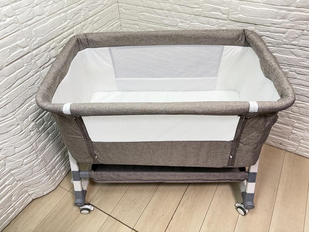 ラ*ー様 未使用 ベビーベッド 折りたたみ 高さ調整 ベッドサイド 添い寝