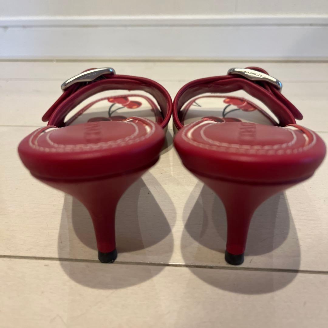 ベヤ　本日限り coach さくらんぼ　チェリー　ミュール