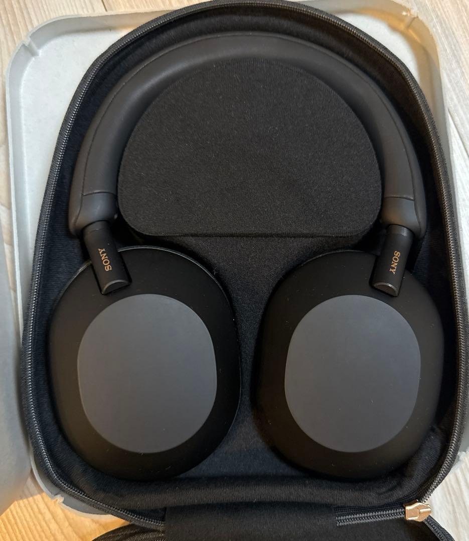 【美品】SONY WH-1000XM5 ワイヤレスヘッドホン 黒