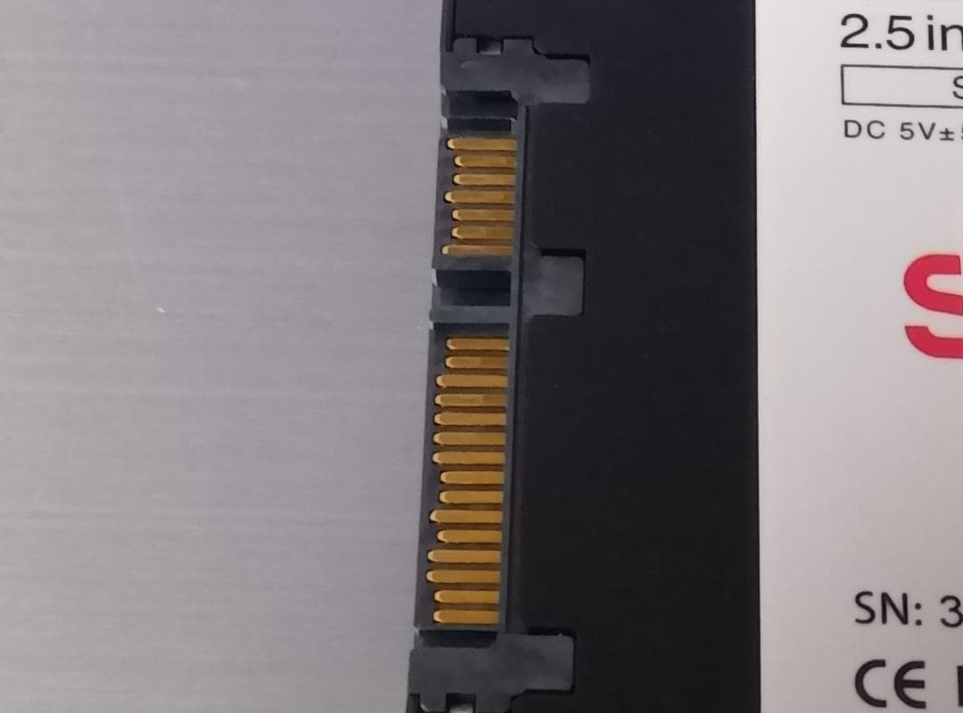 SUNEAST SE900 1TB 2.5インチ SATA III SSD